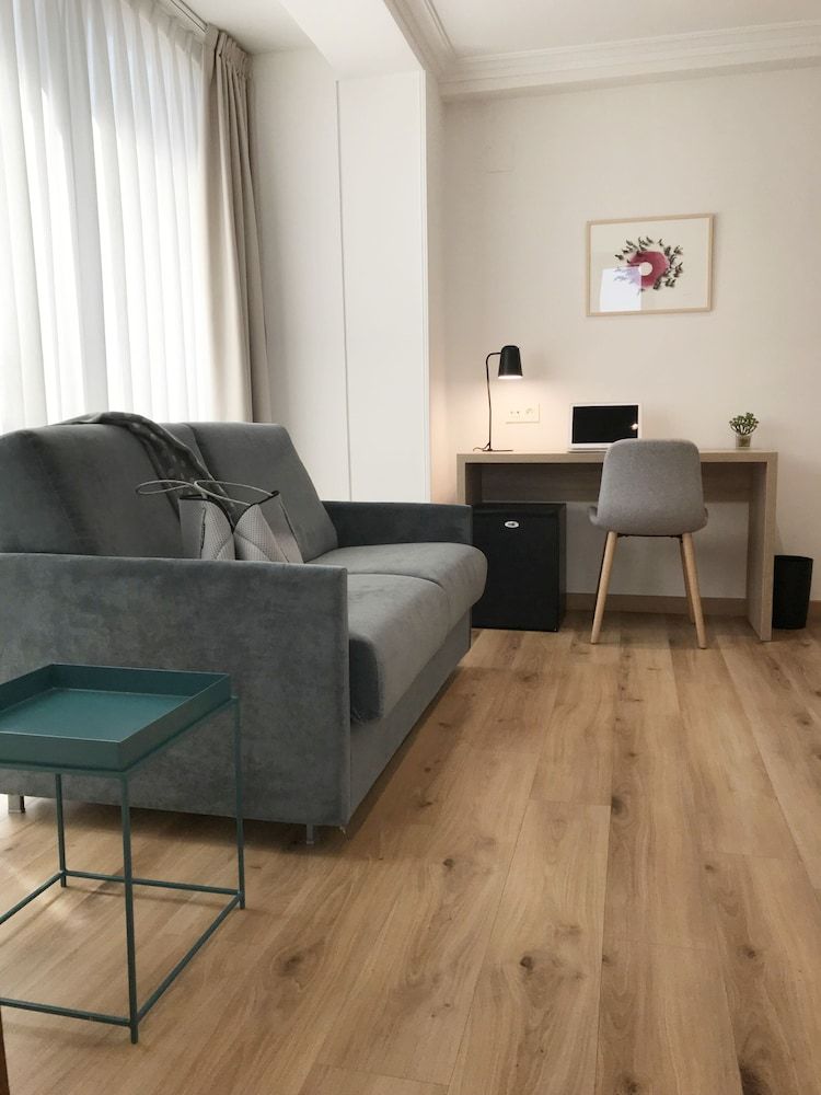 Hotel Príncipe de Asturias Superior Room, 1 King Bed, Beach View 10