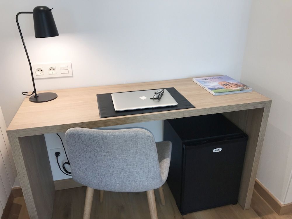 Hotel Príncipe de Asturias Family Room, 1 King Bed, Beach View 10