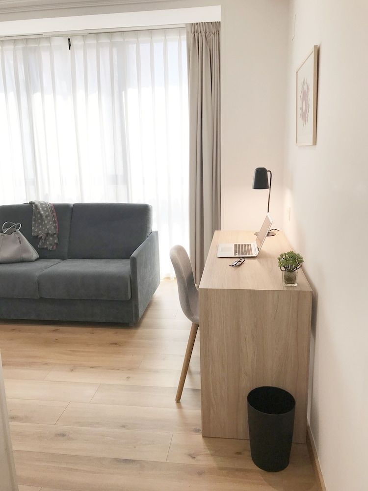 Hotel Príncipe de Asturias Family Room, 1 King Bed, Beach View 9