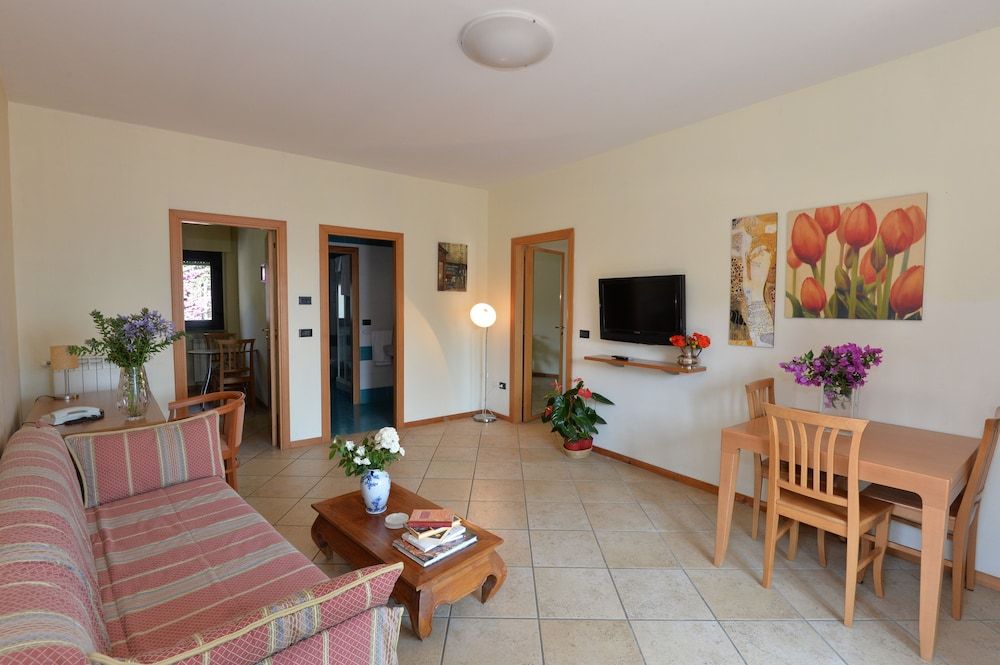 Residence Miramare Family Apartment 4