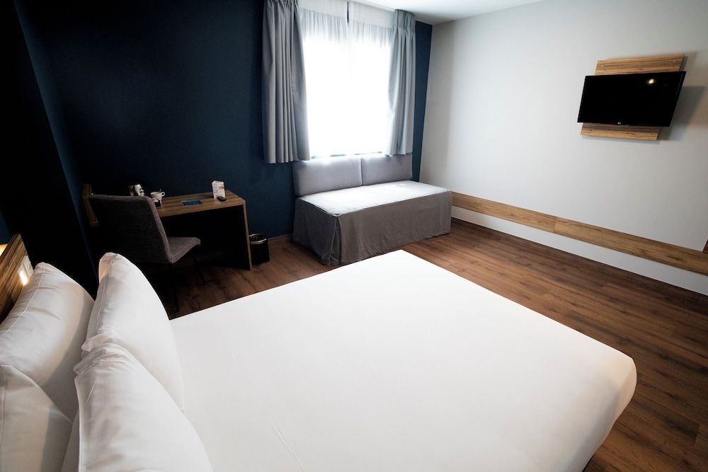 undefined Travelodge Madrid Metropolitano 8