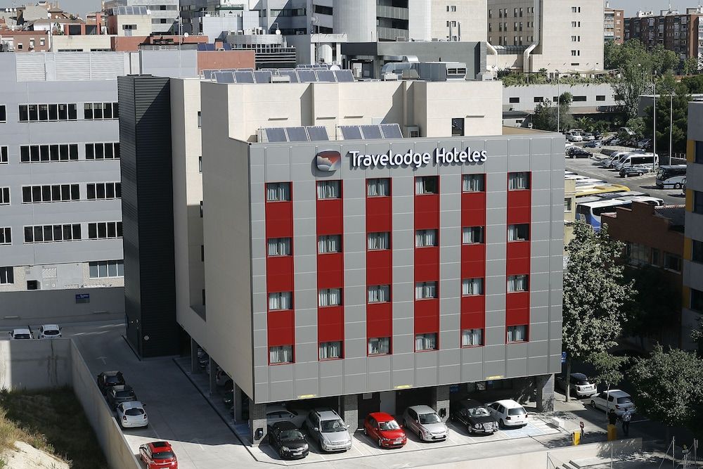 undefined Travelodge Madrid Metropolitano 2