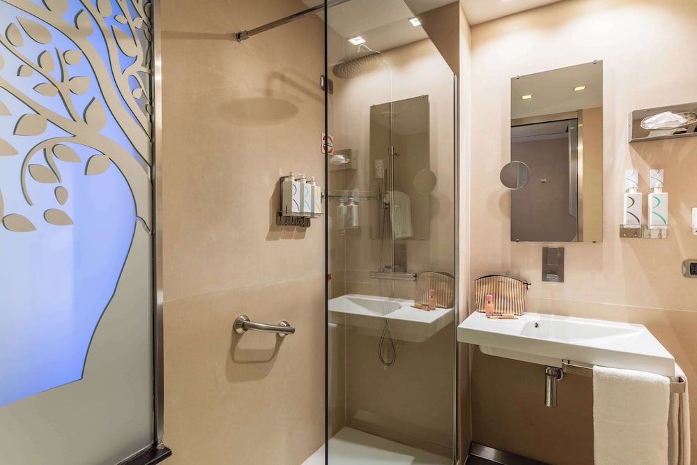 Best Western Premier Hotel Royal Santina Comfort Room, 2 Twin Beds 5