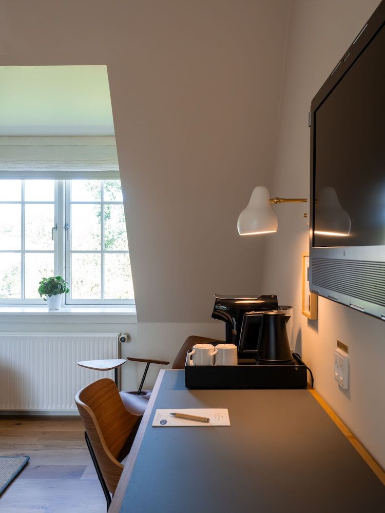 Hotel Knudsens Gaard Superior Triple Room 5