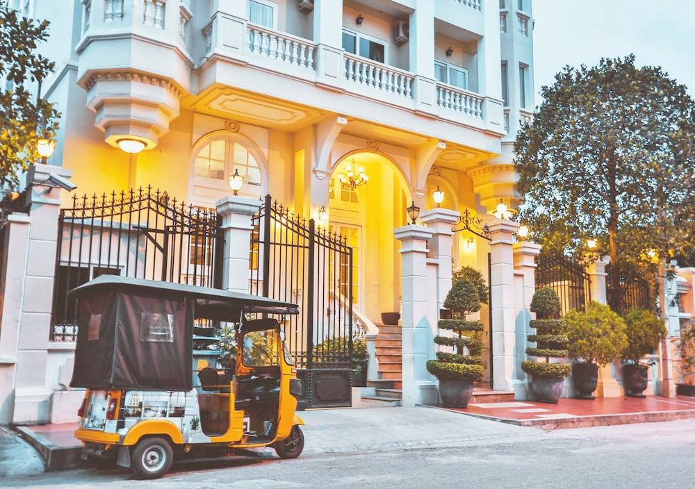 undefined Palace Gate Hotel & Residence by EHM 6