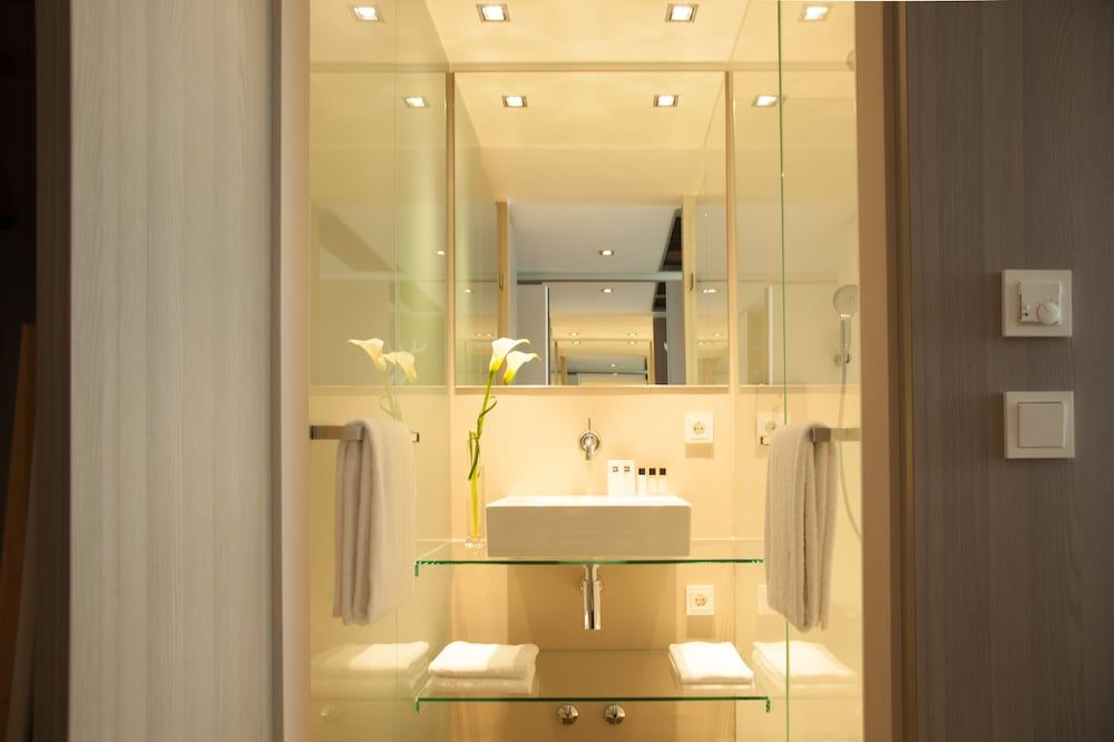 relexa hotel München Comfort Double Room 6