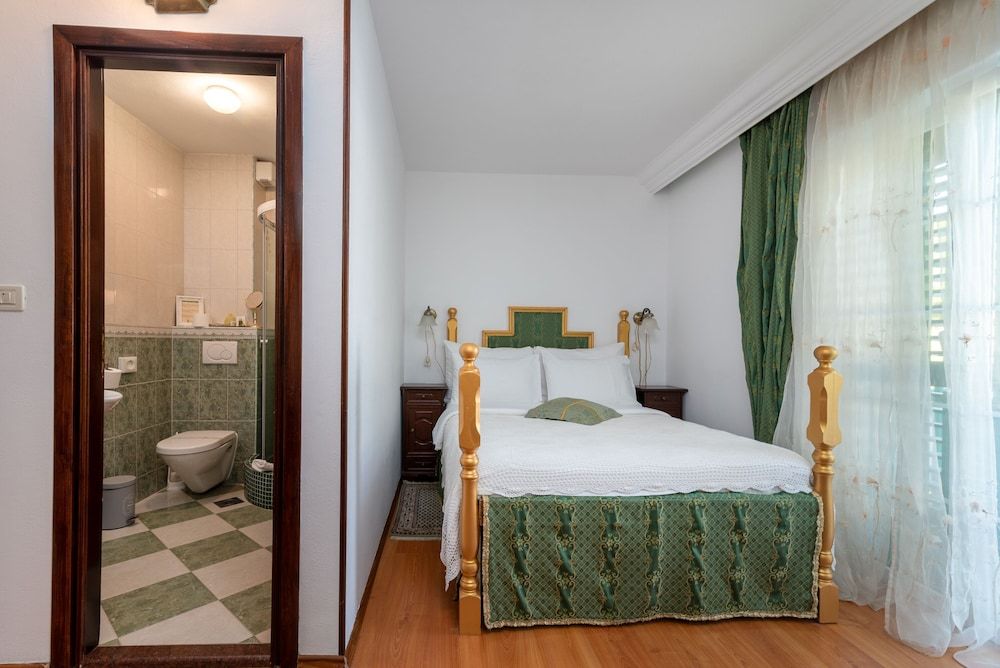 Hotel Pasike Standard Double Room 6