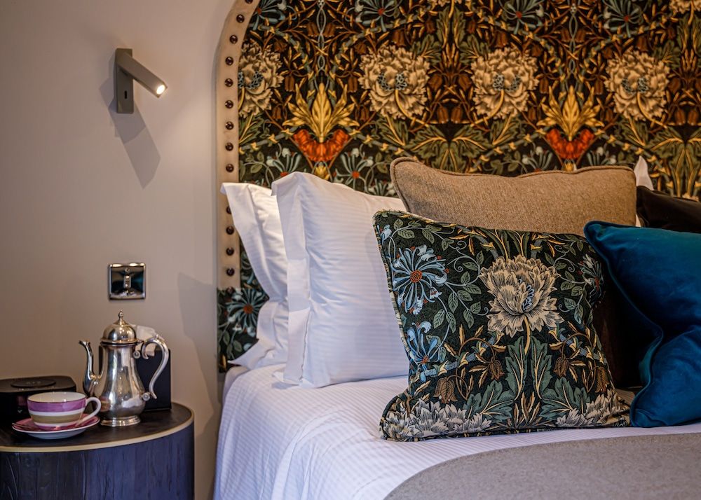 Great Fosters - A Small Luxury Hotel Splendid Historic Suite 7