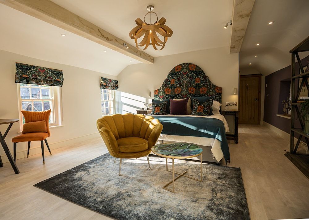 Great Fosters - A Small Luxury Hotel Splendid Historic Suite 2