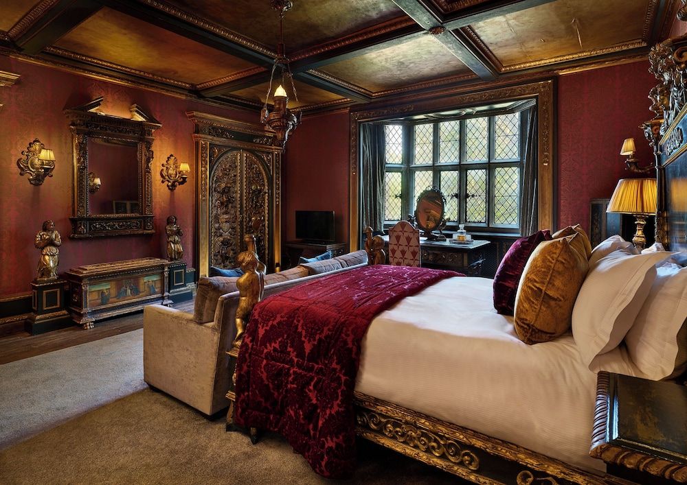 Great Fosters - A Small Luxury Hotel The Italian Historic Room 2