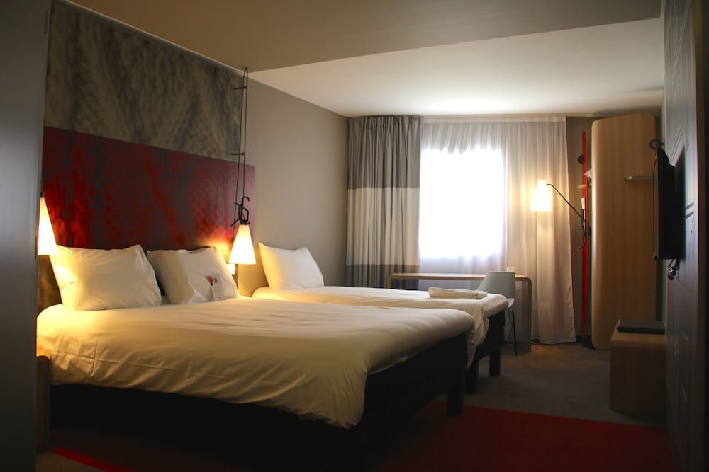 Triple Room, Multiple Beds