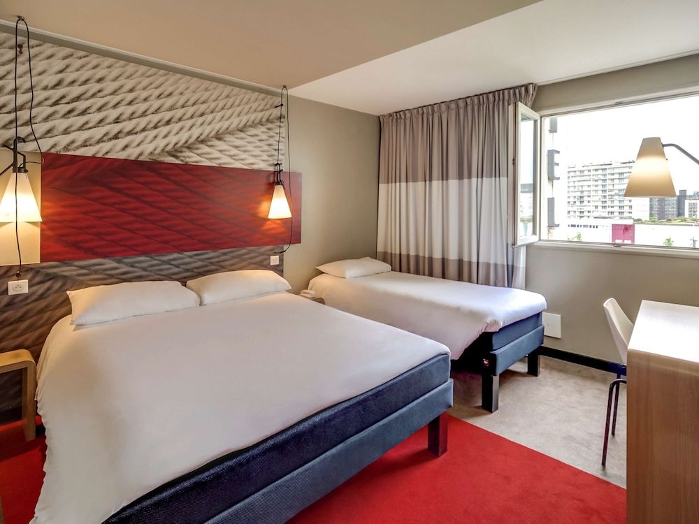 Triple Room, Multiple Beds