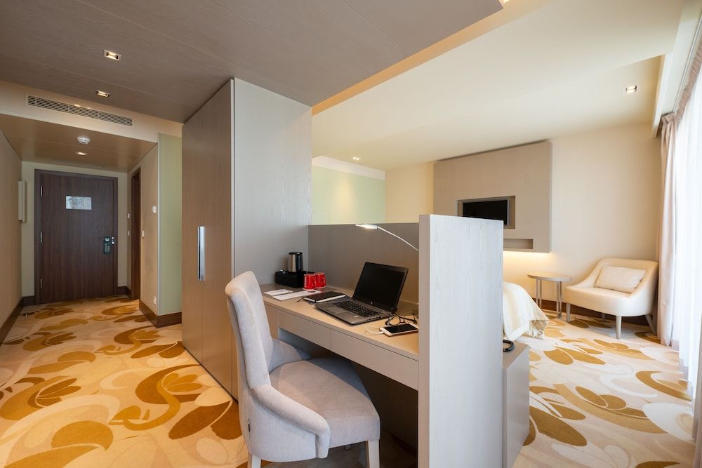 Smy Lisboa Superior Double Room 2