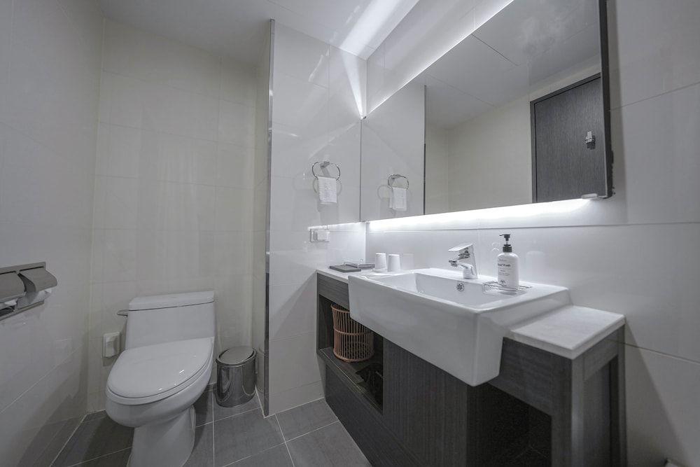 Golden Seoul Hotel Standard Twin Room 5