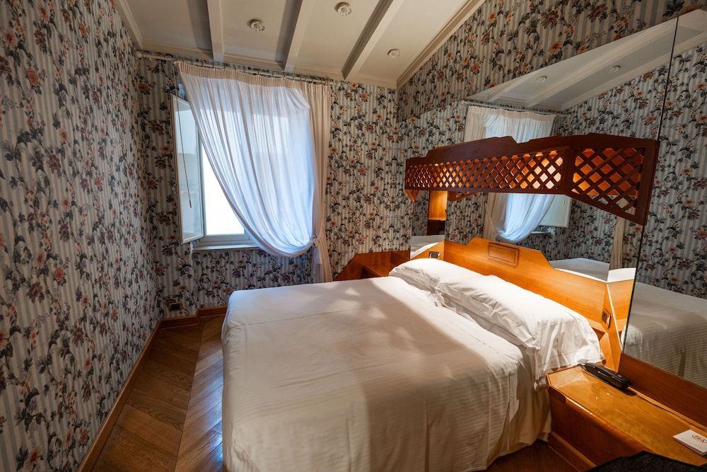 undefined Hotel Sant' Anna 2