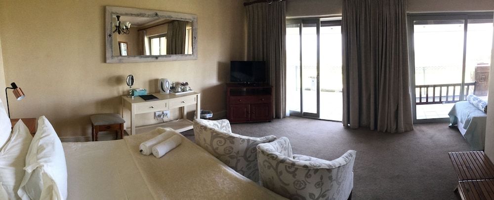 On the Cliff Guest House Luxury Double or Twin Room, Sea View 5