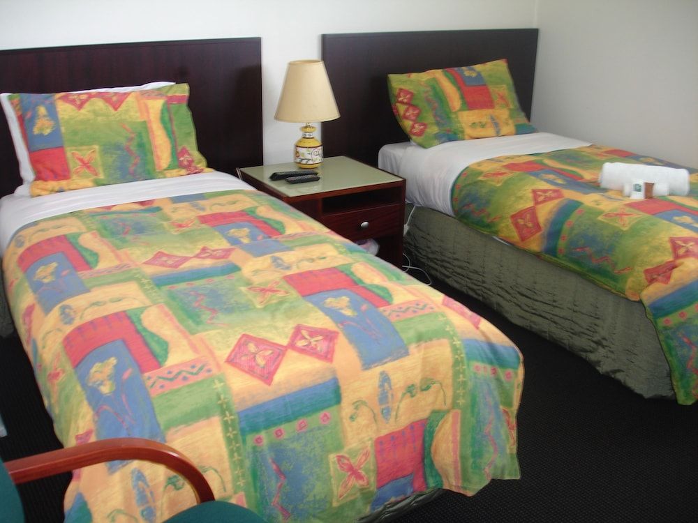 Twin Room, Shared Bathroom