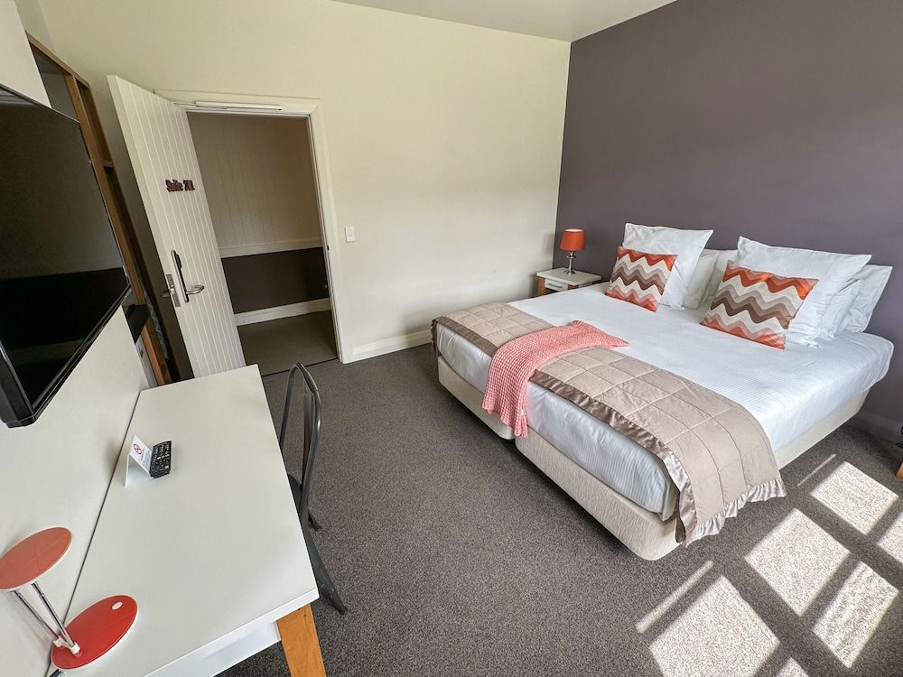 Silverstream Retreat Stonewall Studio