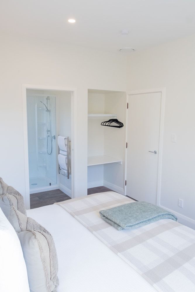 Silverstream Retreat Homestead 3 Bedroom 6