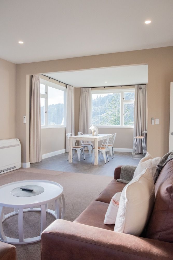 Silverstream Retreat