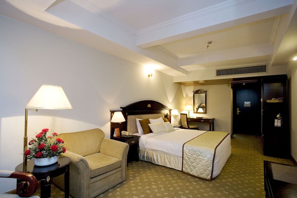 Hotel Sarina Deluxe Room