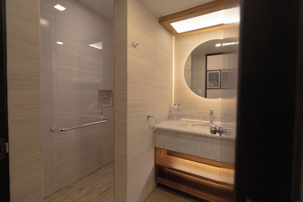 Hotel Boutique Naura Centro Standard Room, 1 King Bed (Interior) 5