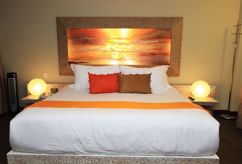 Plaza Gallery Hotel & Boutique Gallery Room, 1 King Bed with Sofa bed, City View 2