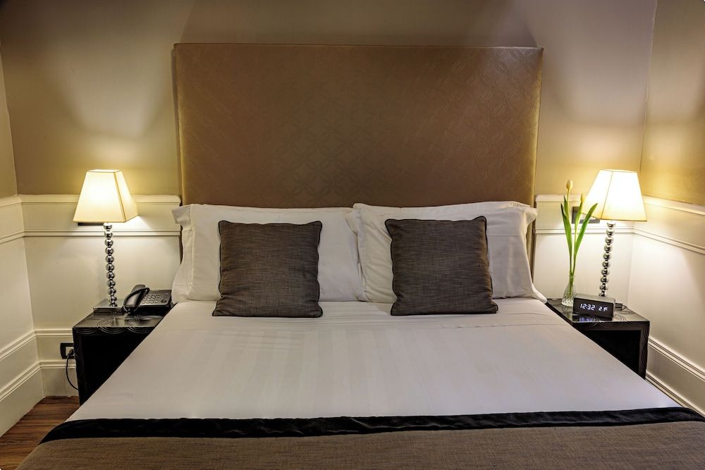 undefined The Independent Suites 3