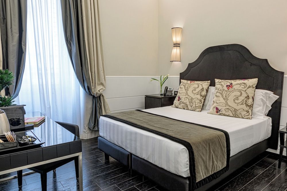 undefined The Independent Suites