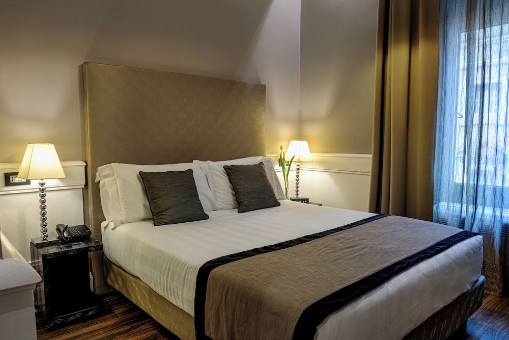 undefined The Independent Suites 5