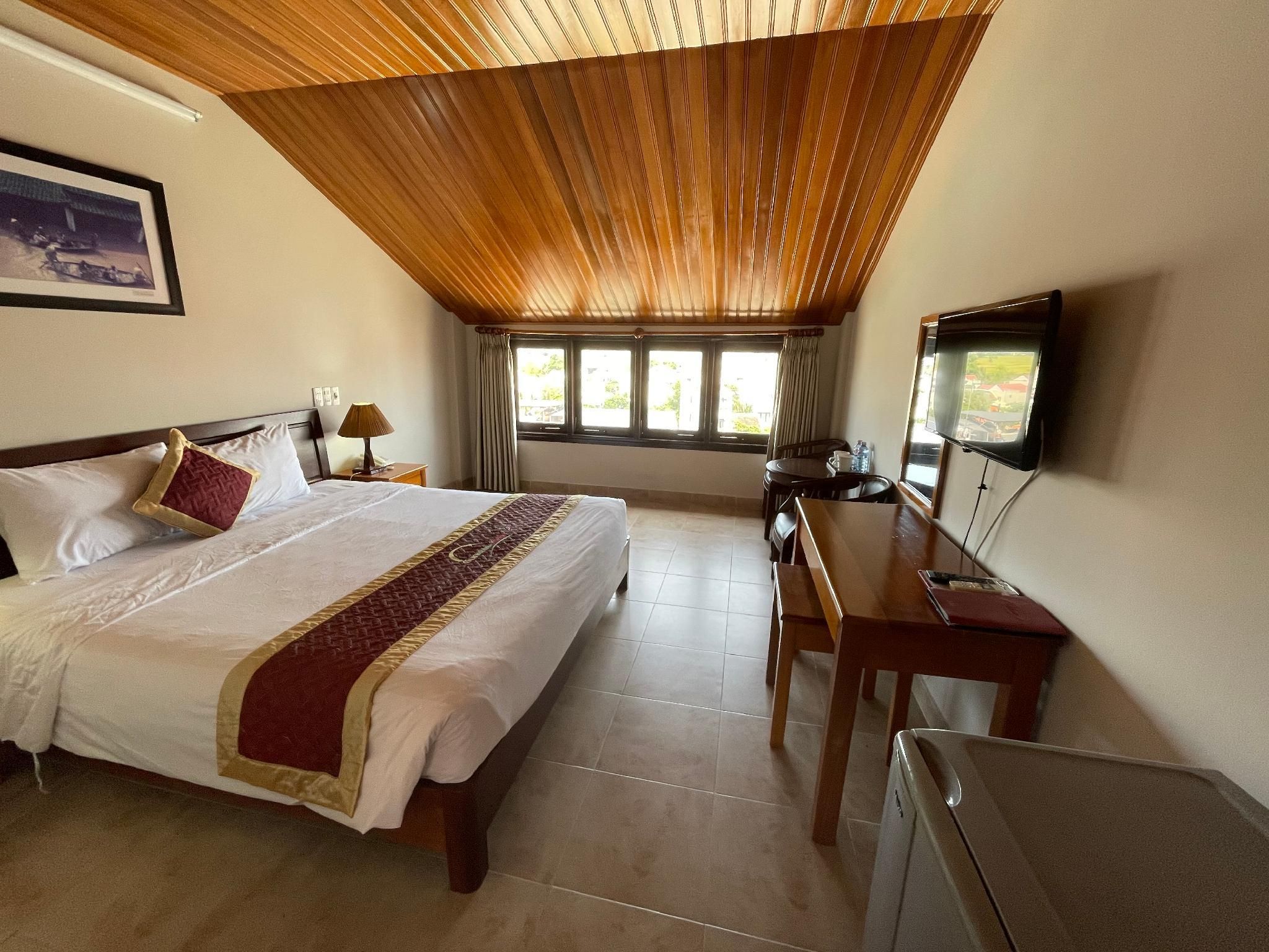 undefined Sunshine Hoian Hotel 10