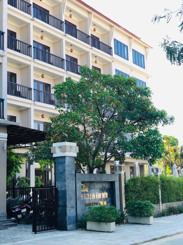 undefined Sunshine Hotel 7