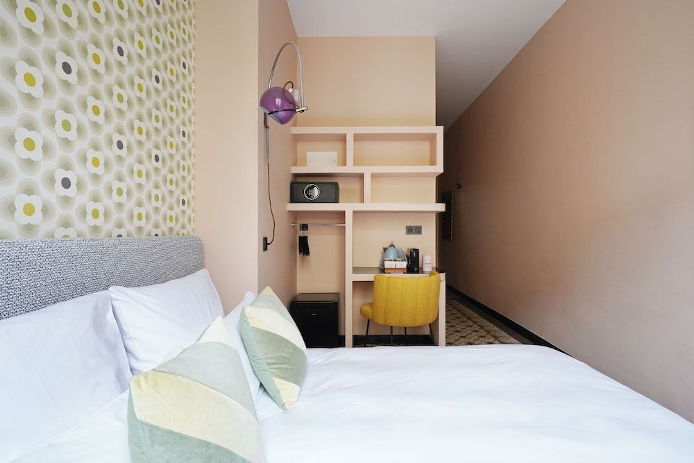 Numa Barcelona Roca Standard Room with Balcony 5