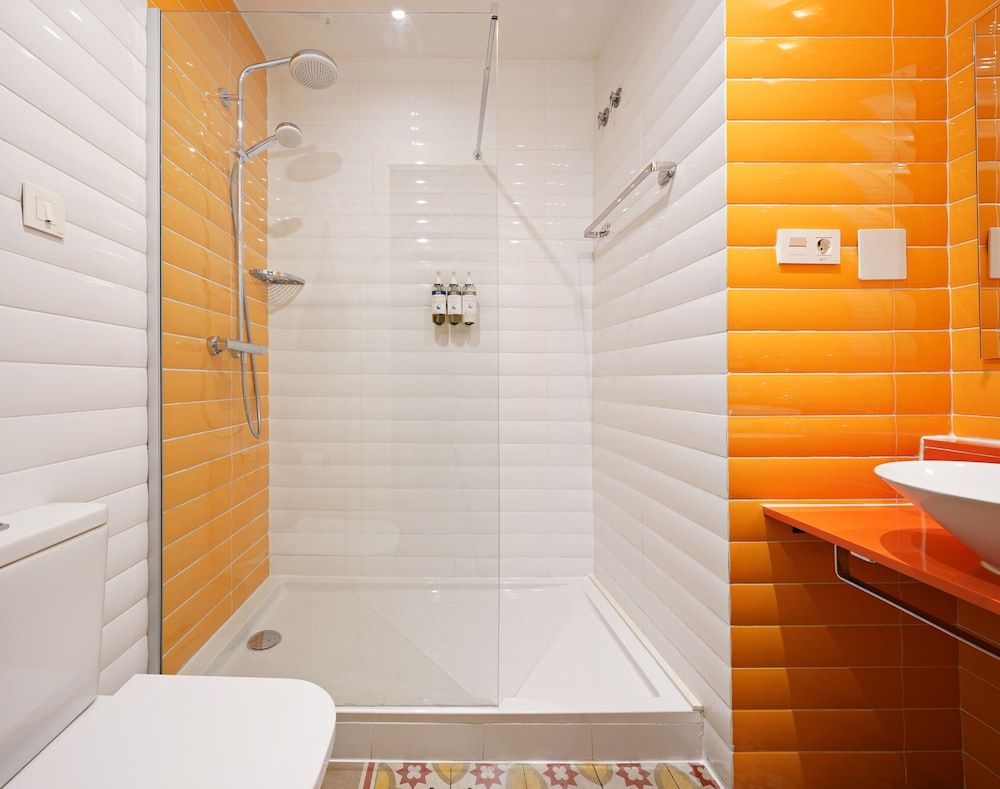 Numa Barcelona Roca Small Room 11