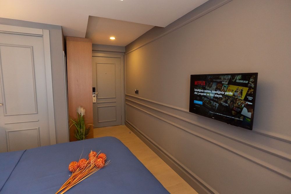 Malta Bosphorus Hotel Economy Double Room 4