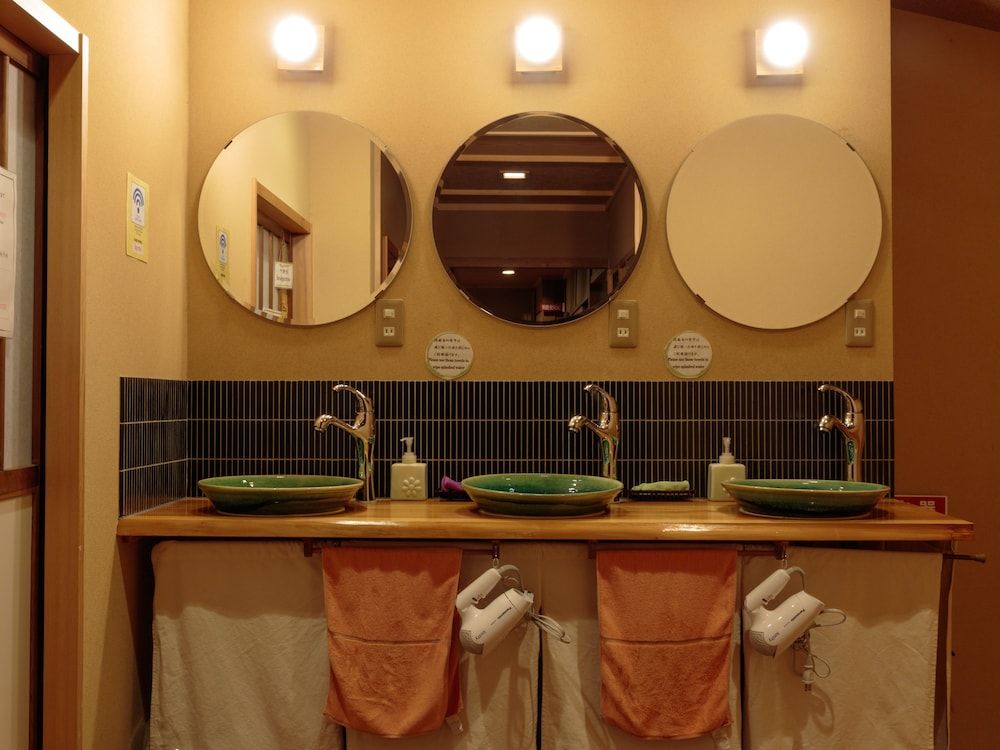 Gion Ryokan Q-beh - Hostel Bed in 8 Bed Female Dormitory Room 4