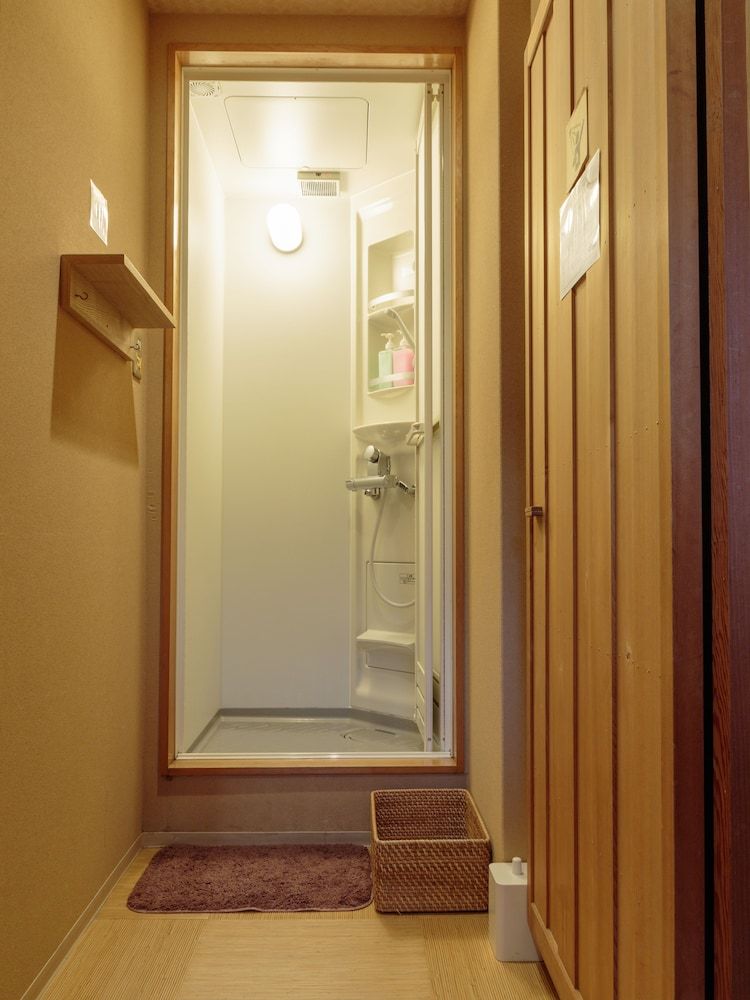 Gion Ryokan Q-beh - Hostel Bed in 8 Bed Female Dormitory Room 3