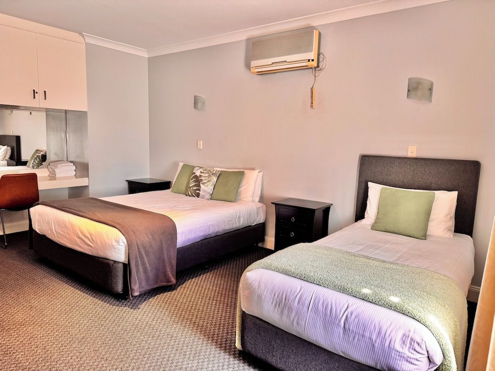 St Francis Winery Standard Queen + Single 2