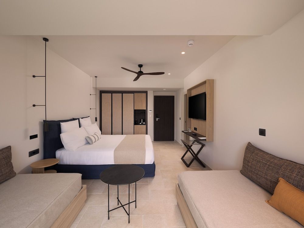 Double Room, Pool Access (Preferred Club, 3 adults)