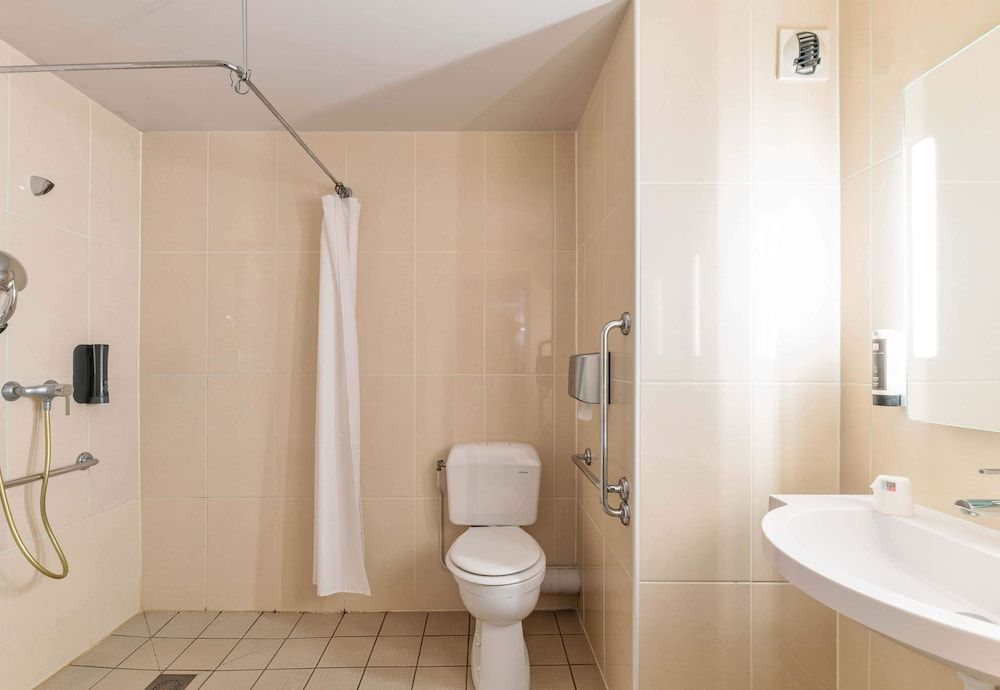 undefined B&B HOTEL Lyon Centre Monplaisir 8