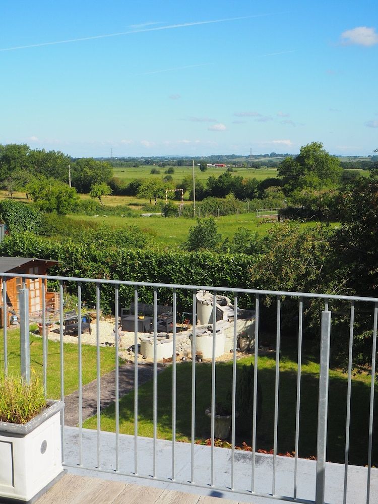 Meare Manor Double Room, Ensuite 3