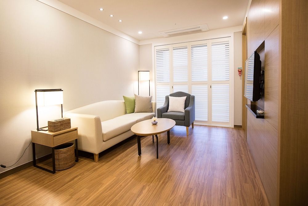 Jeju Marevo Resort Junior Suite Mountain view 6