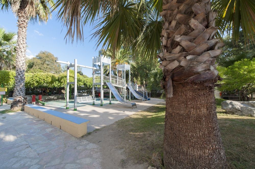 Children's play area - outdoor