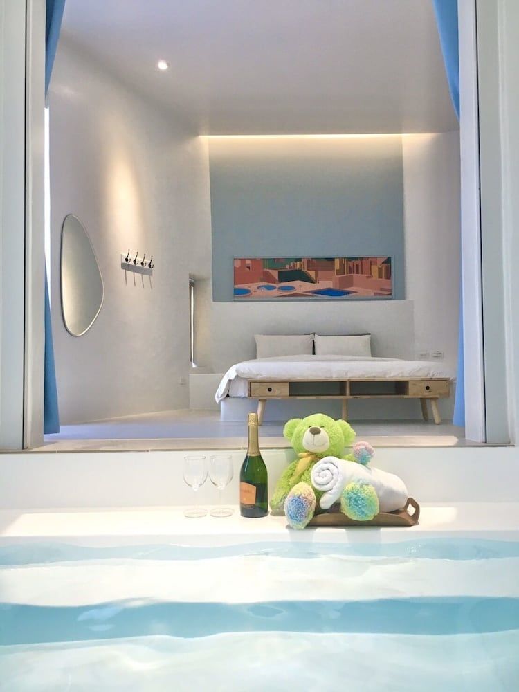Whilom SeaShoreHotel
