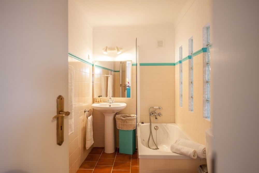 Monte do Zambujeiro Traditional Villa 4