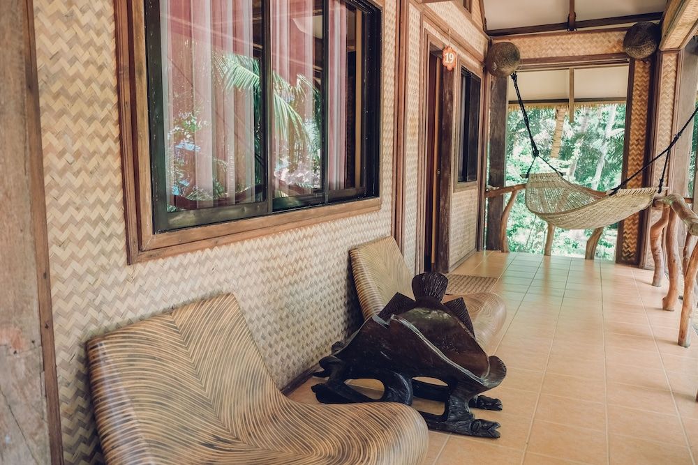 Flower Island Resort Deluxe Beach Villa 4