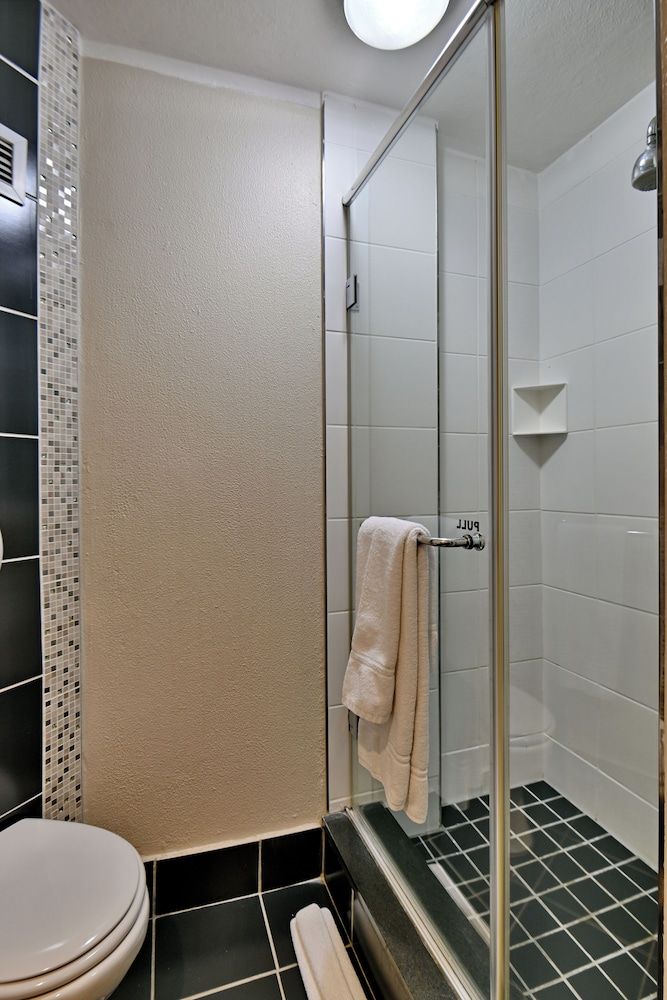 Town Lodge Polokwane Twin Room, Non Smoking 4