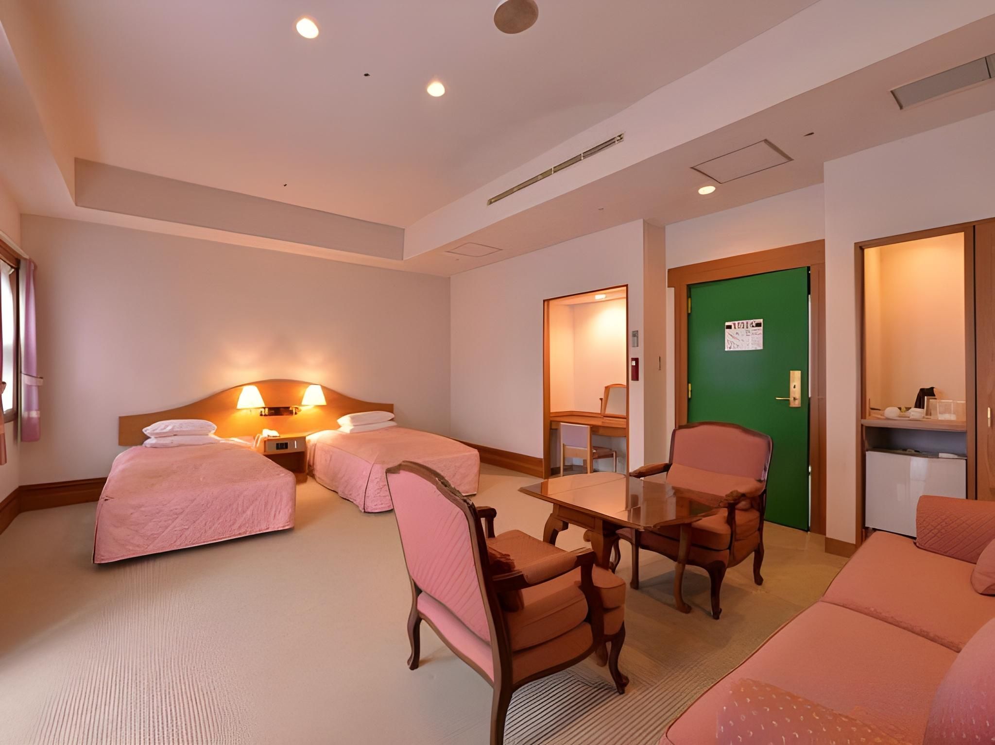 Standard Twin Room - Non-Smoking