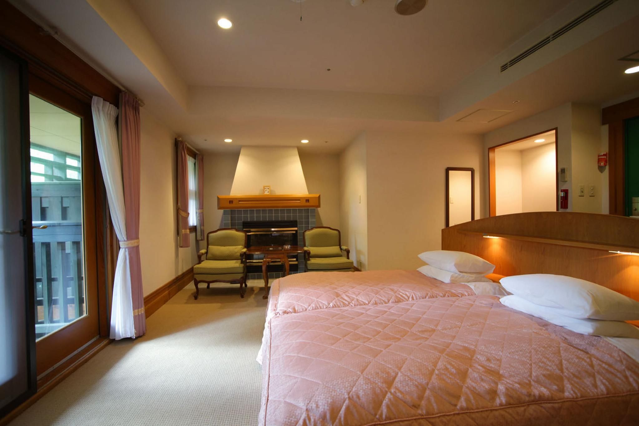 Deluxe Twin Room - Non-Smoking