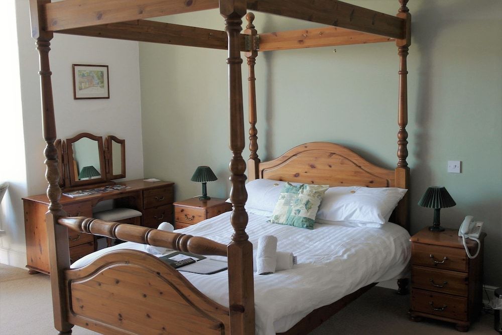 Double Room (East Down)